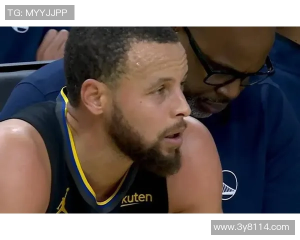 勇士官方宣布库里股四头肌受伤一周后将进行复查评估 勇士官方宣布库里股四头肌受伤一周后将进行复查评估