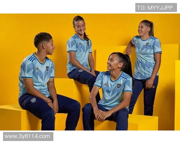 特维斯重返博卡主场获赠纪念球衣感动不已重温昔日辉煌