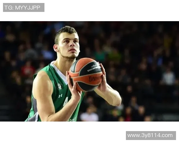 何朕宇回应退役传闻称仍在为新赛季努力备战